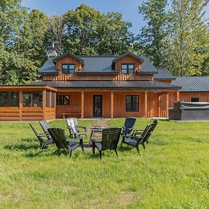 Willa The Corzo - Modern Farmhouse With Hot Tub Hawkesbury Exterior photo