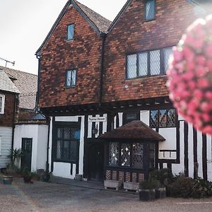 Willa Taylour House - Edenbridge, Sleeps 10, Historic, Unique Yet Modern Exterior photo