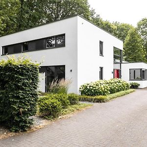 Bed and Breakfast Avellano Helmond Exterior photo