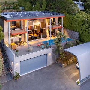 The Bolthole - Charteris Bay Holiday Home Lyttelton Exterior photo