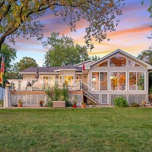 Willa Lakefront Family Retreat Forest Lake Exterior photo