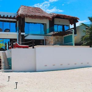 Willa Therasia Luxury Beachfront Retreat Telchac Puerto Exterior photo