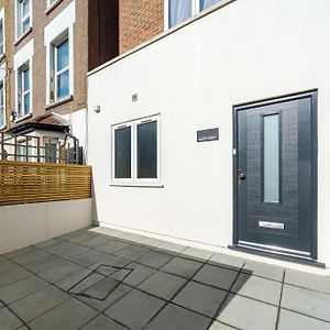 Apartament Cosy Tooting Retreat: 2-Bed Gem Londyn Exterior photo