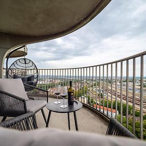 Hotel Tower I 26Th Floor I Boxspring I Nespresso Augsburg Exterior photo