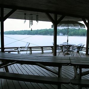 Willa Cabin Chalet - Breathtaking Cabin In Laurel Island East Hampton Exterior photo