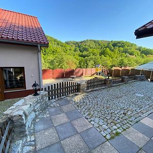 Bed and Breakfast Willa Justynka Bystrzyca Górna Exterior photo