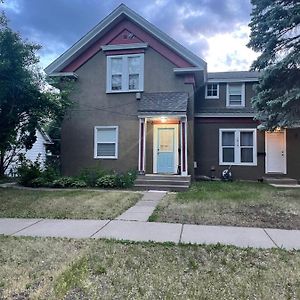 Anoka Apartments In Historical Victorian House Exterior photo