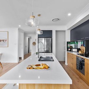 Willa East Corrimal Escape - Beautiful Beachside Living Wollongong Exterior photo