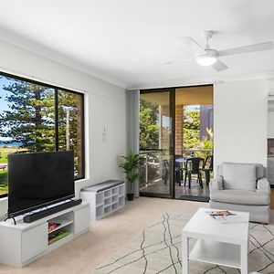 Apartament Esplanade Escape - Beachfront Family Bliss Wollongong Exterior photo