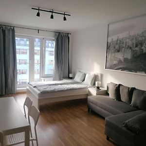Brand New Studio Apartment #71 With Free Secure Parking In The Center Praga Exterior photo
