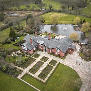 Willa Fernside House And Barns Pickmere Exterior photo