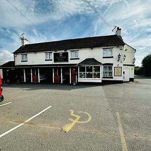 Hotel Leaking Well, Dunhampton Stourport Exterior photo