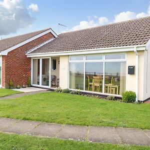 Willa Beach Croft Lowestoft Exterior photo