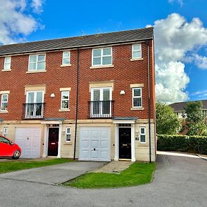 Willa The Town House, Whole House Suitable For Contractors And Families Market Harborough Exterior photo