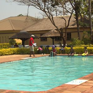 Demera Motel Lilongwe Exterior photo