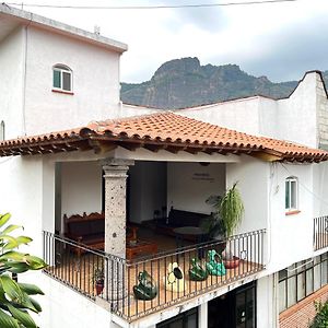 Hotel La Santisima Trinidad Tepoztlán Exterior photo