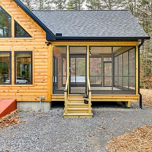 Willa Modern Cabin With Hot Tub And Sacandaga Lake Access! Broadalbin Exterior photo