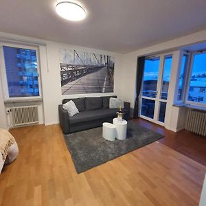 Close To The Subway. Beautiful And Cozy Apartment! Sztokholm Exterior photo