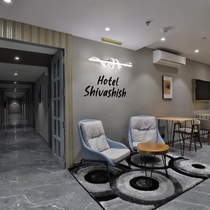 Hotel Shivashish Ahmadabad Exterior photo