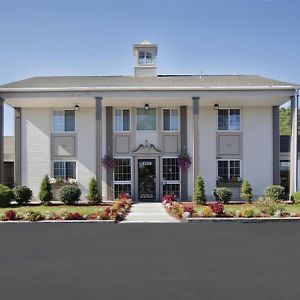 Americas Best Value Inn Greenbush Albany East Greenbush Exterior photo