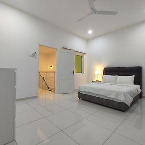 Ipoh Botani Near To Sunway Tambun Super Luxury Spacious Corner House Exterior photo