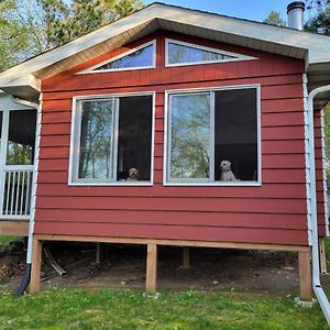 Lakefront Cabin In The Woods Elkhorn Exterior photo