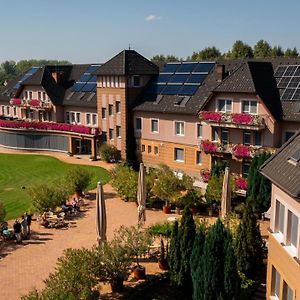 Granada Conference, Wellness&Sport Hotel Kecskemét Exterior photo