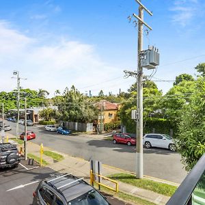 Spacious And Superb 3-Bed Apartment Brisbane Exterior photo