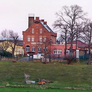 Gaestewohnung Heinrich Heine Schule Bad Dürrenberg Exterior photo