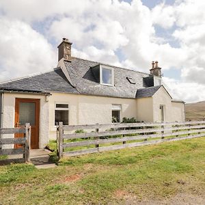 Willa Loubcroy Farm House Lairg Exterior photo