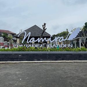 Hotel Namira Paradise Garden Banjarbaru Exterior photo