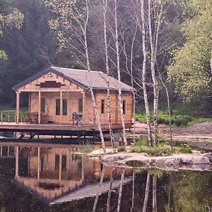 Cabane Pilotis Sur Etang, Au Lac De Chaumecon Saint-Martin-du-Puy  Exterior photo