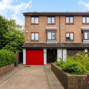 Apartament Isleworth - 4 Bed Modern House Brentford Exterior photo