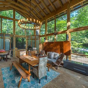 Outside Inn Screened-In Porch & Close To Town Black Mountain Exterior photo