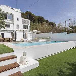 Willa Casa Modernista Con Piscina Canyet Badalona Exterior photo