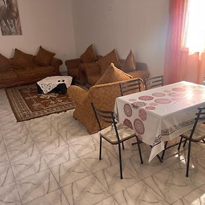 Apartament Diar Maher Al Maqarisah Exterior photo