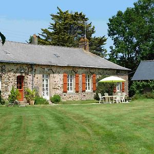 Willa Gite Paisible Avec Vue Sur Campagne, Etang, Et Sentiers Pedestres - 4/5 Pers. - Fr-1-600-63 Ruille-le-Gravelais Exterior photo