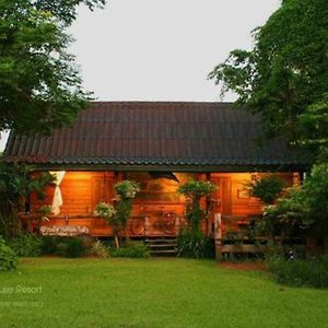 Hotel Esan Country House Sakon Nakhon Exterior photo