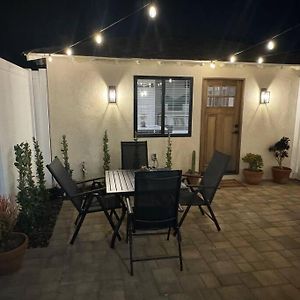 Apartament Beautiful Studio With Outdoor Patio Los Angeles Exterior photo