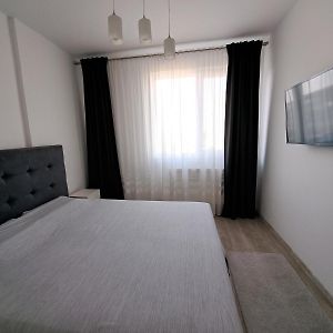 Apartament Siena Cozy Retreat With Self Check In Popesti-Leordeni Exterior photo