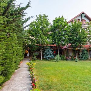 Semeen Hotel Kesta Todorovi Stara Zagora Exterior photo