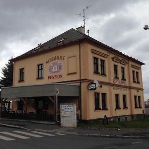 Hotel Restaurace A Penzion Klatovsky Dvur Klatovy Exterior photo