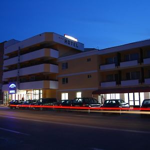 Hotel Europolis Tulcza Exterior photo