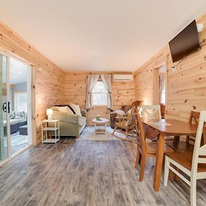 Willa Scenic Evans Hideaway Steps To Lake Huron! Oscoda Exterior photo