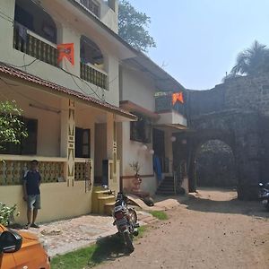 Savitri Cottage Alībāg Exterior photo