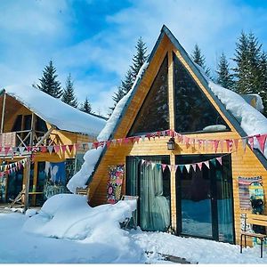 Willa Wooden Huts In Mestia Exterior photo