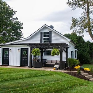 Willa Farmhouse Of Blessings Dundee Exterior photo