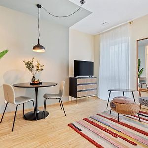 Apartament All In Studio With Private Parking City Lux Luksemburg Exterior photo