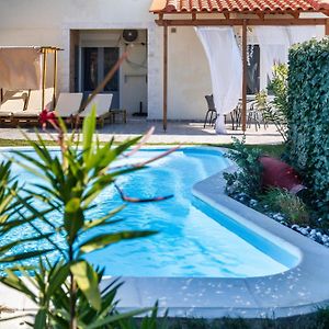 Cozy villa with private swimming pool Ardaktos Exterior photo