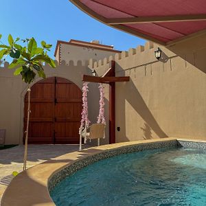 Willa بيت أرض الثراء Rich Land House Nizwa Exterior photo